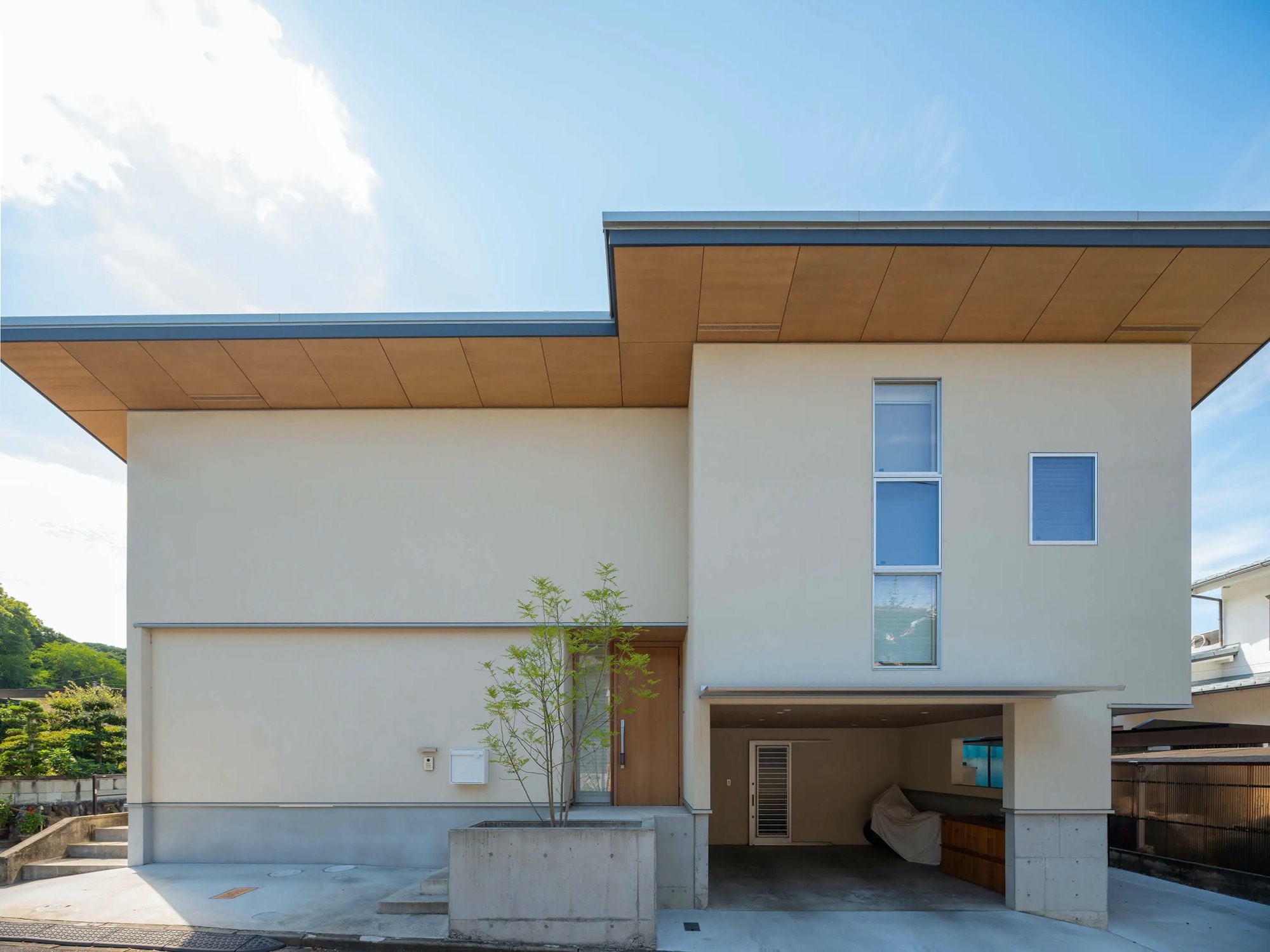 新築一戸建てでかかる諸費用はいくら？内訳や相場、ローンや土地購入の諸費用も解説￼