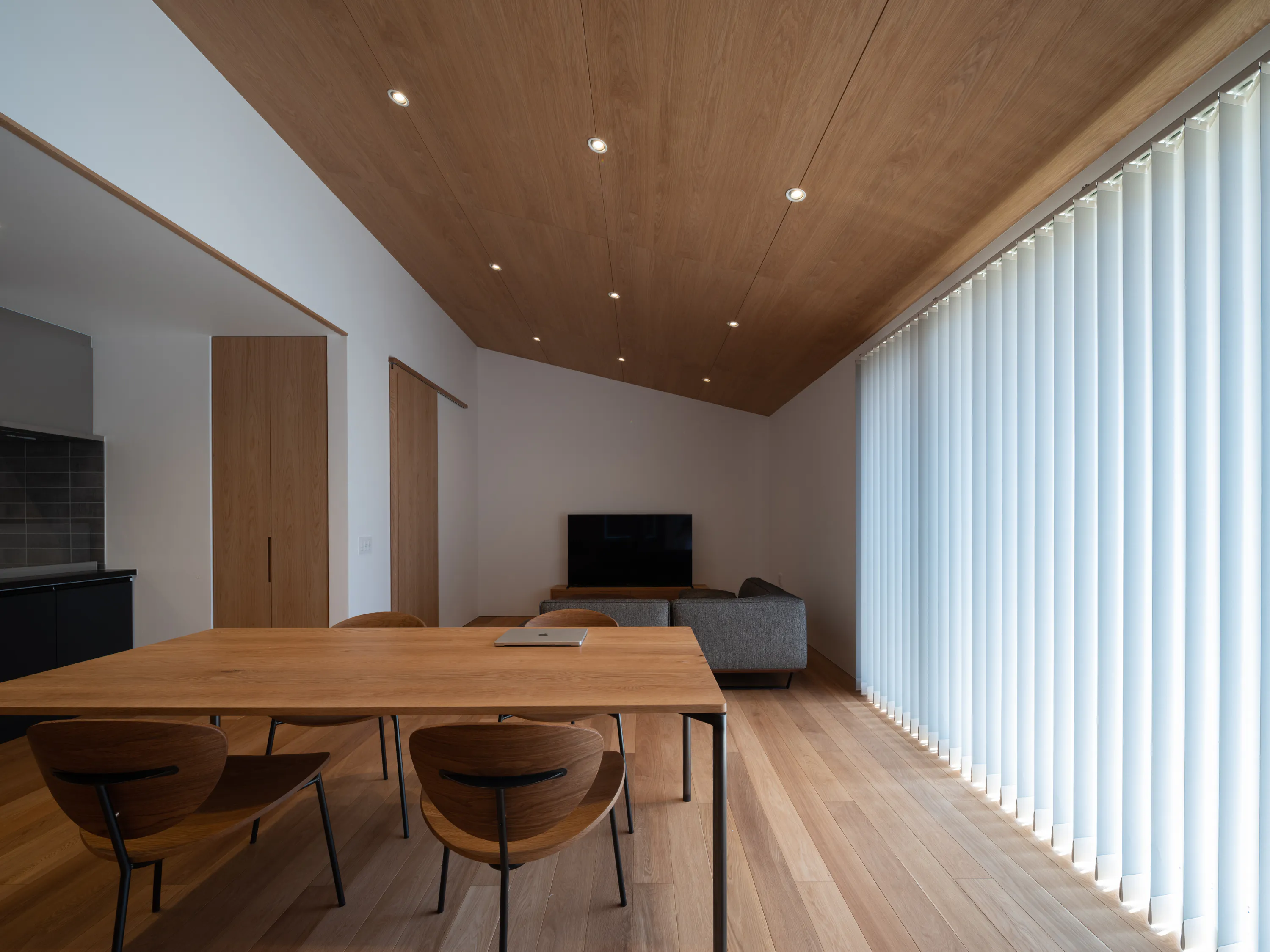 注文住宅で使う漆喰とは？漆喰のメリットや弱点を紹介【施工事例あり】